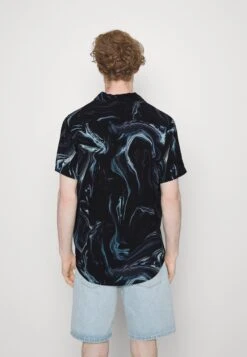 Pier One Marble Resort Unisex - Camisa - Black 8 Pier One Marble Resort Unisex - Camisa - Black -Pier One 0420f424c95e4678b3f6a5d999b41298