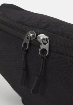 Pier One Riñonera - Black 7 Pier One Riñonera - Black -Pier One 125683be70844f65a706e09415f5aff3