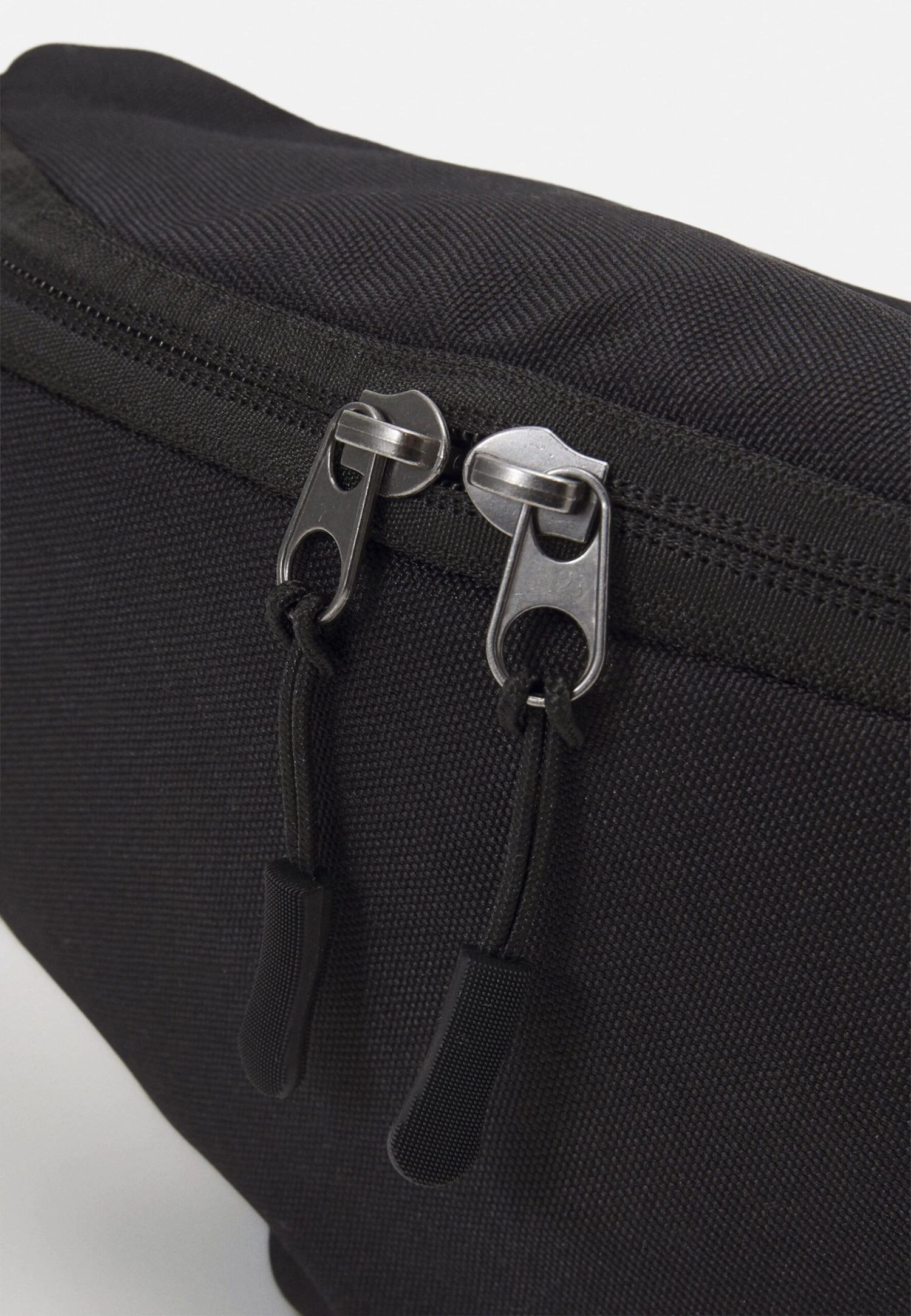 Pier One Riñonera - Black 4 Pier One Riñonera - Black - Imagen 4