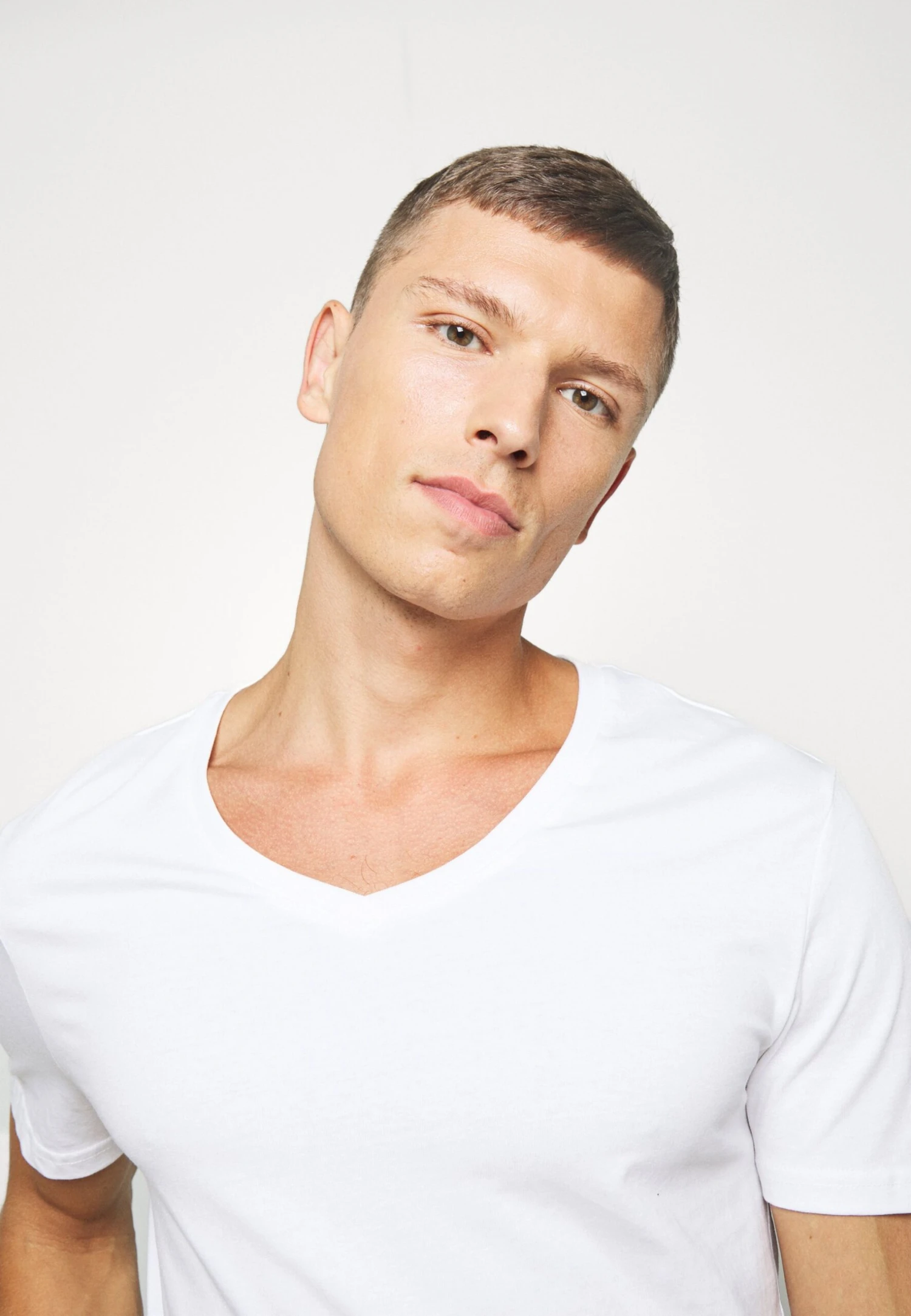 Pier One 2 Pack - Camiseta Básica - White 4 Pier One 2 Pack - Camiseta Básica - White - Imagen 4