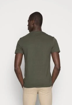 Pier One 5 Pack - Camiseta Básica - Dark Blue/Grey/Khaki 13 Pier One 5 Pack - Camiseta Básica - Dark Blue/Grey/Khaki -Pier One 258eab57cb3c4224bef491b398d4b6bc