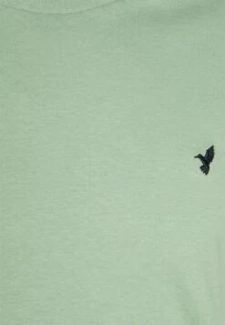 Pier One Birdie - Camiseta Básica - White/Off-White/Green -Pier One 2a1a410af7cd48c8a33cf2fb7890fb58