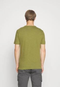 Pier One Camiseta Básica - Green -Pier One 439e028c869f4341a971fc3951b875b6