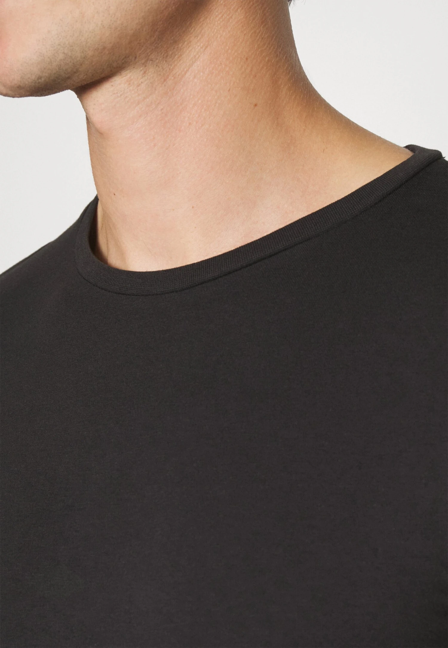 Pier One 3 Pack Muscle Fit- Camiseta Básica - Black 5 Pier One 3 Pack Muscle Fit- Camiseta Básica - Black - Imagen 5