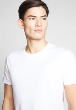 Pier One 2 Pack - Camiseta Básica - White/Dark Blue -Pier One 5d6a04d994e343d2903cc2c1666bad4b