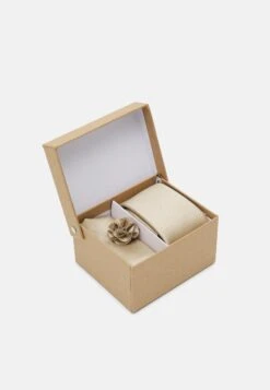 Pier One Set - Otros Accesorios - Beige 13 Pier One Set - Otros Accesorios - Beige -Pier One 5dfa39d4f14a47e495c04fd8aad3fb4e