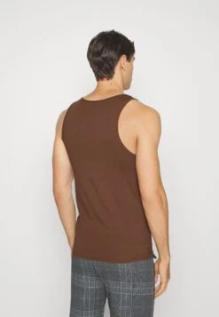 Pier One 3Pck Skin Tone Rib Vest- Camiseta Interior - Brown -Pier One 61977ddd0362474c88ba6c1c78453562