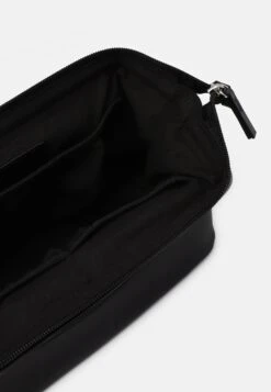 Pier One Neceser - 802 - Black -Pier One 7aa537de0d9045aaa803a044e8f7ffbf