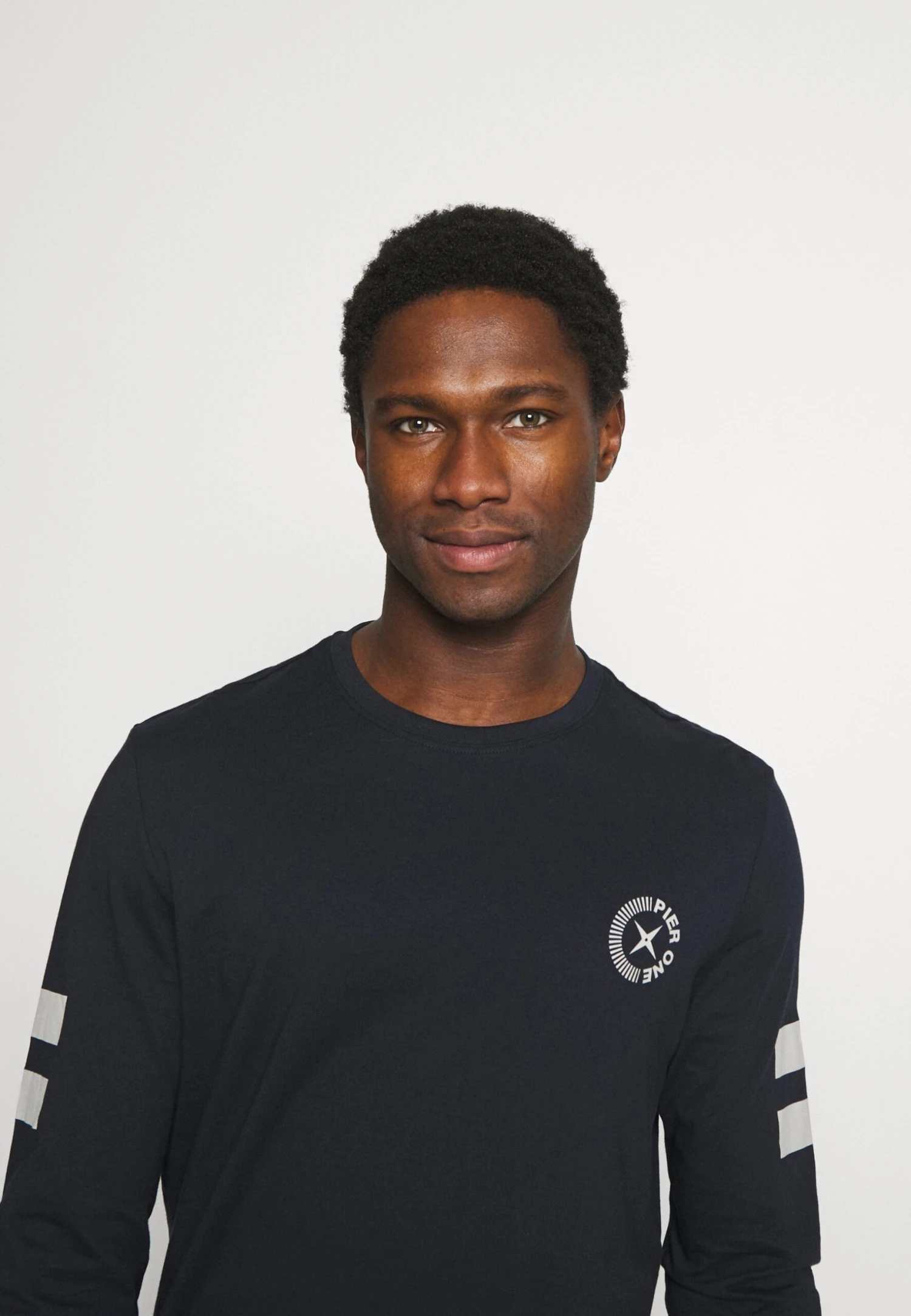 Pier One Camiseta De Manga Larga - Dark Blue 4 Pier One Camiseta De Manga Larga - Dark Blue - Imagen 4