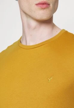 Pier One 5 Pack - Camiseta Básica - Mottled Dark Blue/Yellow/Orange 15 Pier One 5 Pack - Camiseta Básica - Mottled Dark Blue/Yellow/Orange -Pier One 8fdd2e6d6b2e44d3884f3c2266b3b4fd