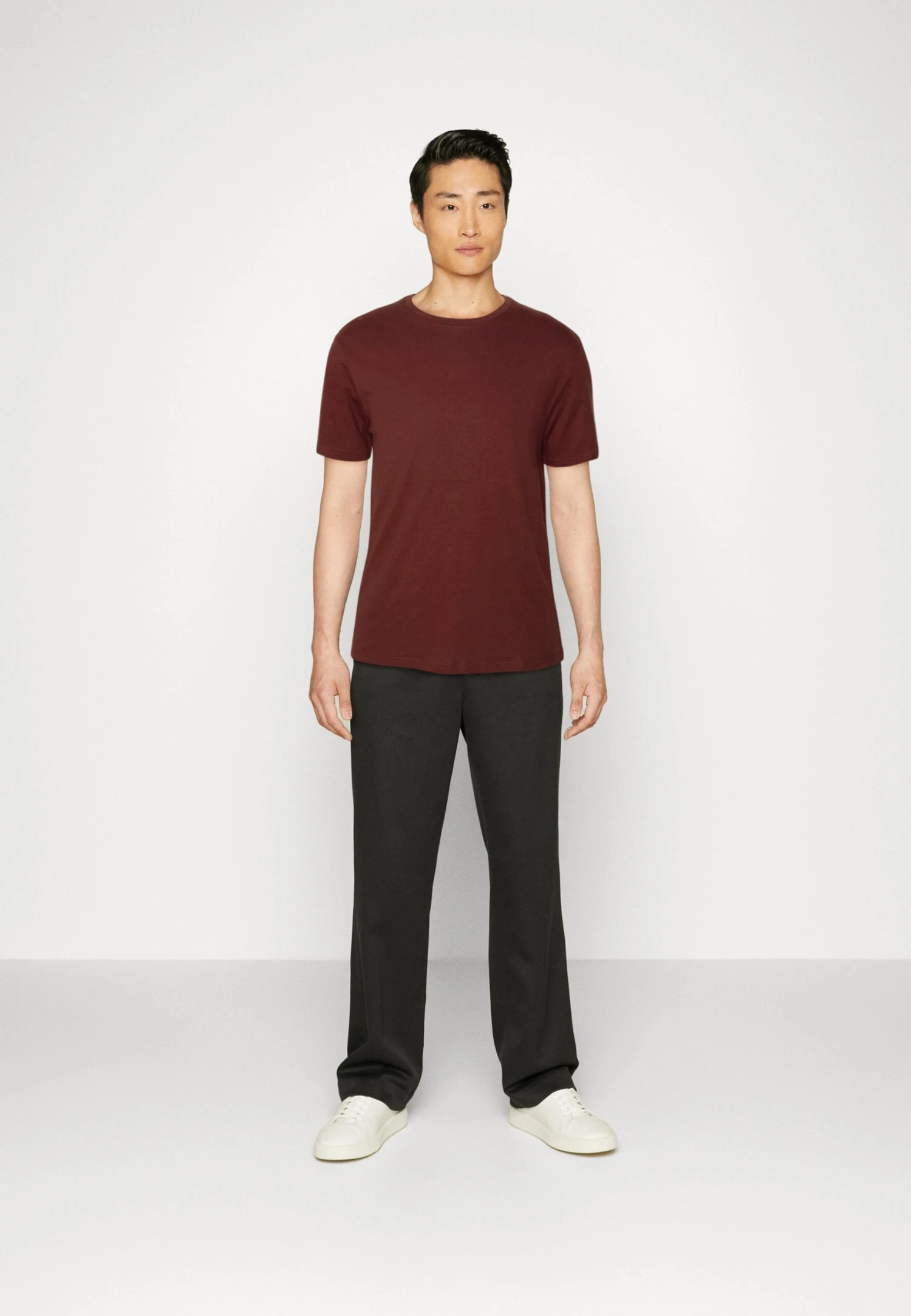 Pier One 7 Pack - Camiseta Básica - Black/Dark Blue/Dark Green 1 Pier One 7 Pack - Camiseta Básica - Black/Dark Blue/Dark Green