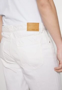 Pier One Colored Twill White Denim - Shorts Vaqueros - White Denim -Pier One a636a2d6a4a8465daf4783bb72a28209