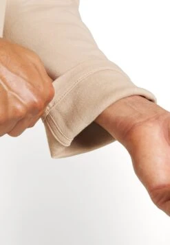 Pier One Jersey Con Capucha - Tan -Pier One af3a0e57e55d41a3a744d2b56197696c