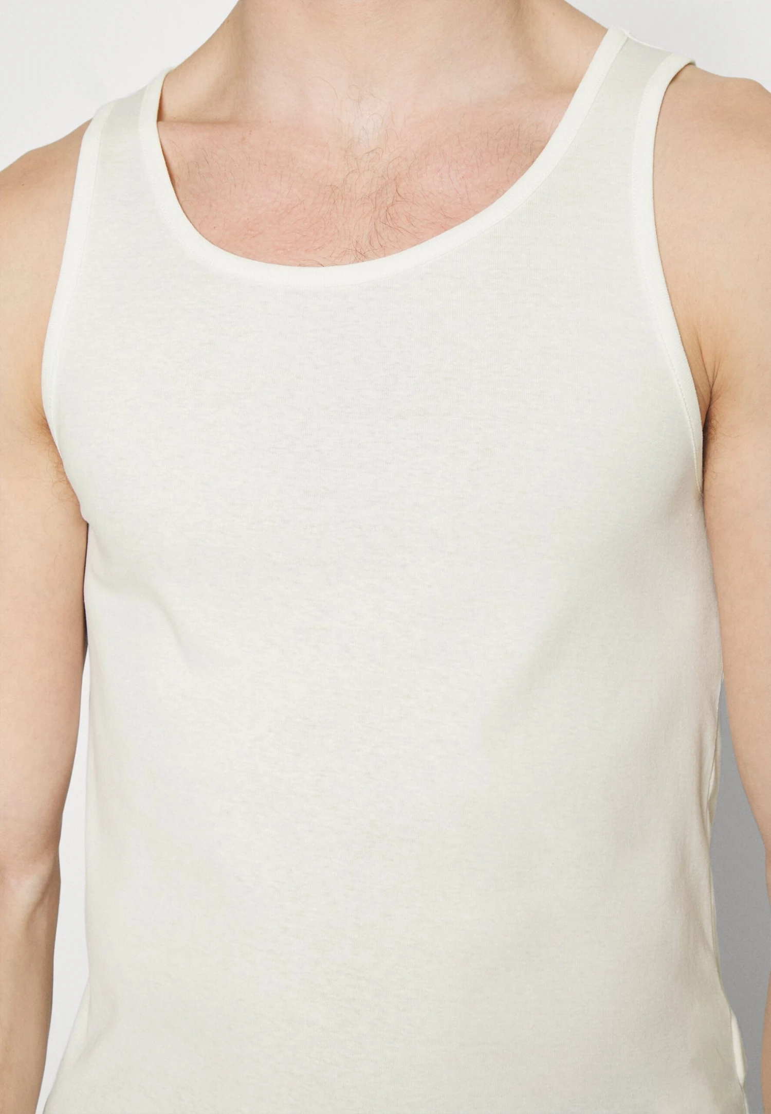 Pier One 5 Pack - Camiseta Interior - White 7 Pier One 5 Pack - Camiseta Interior - White - Imagen 7