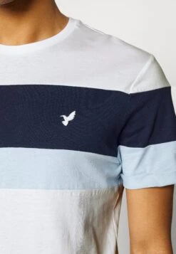 Pier One Camiseta Estampada - White/Blue -Pier One b9633214d8374f3ca392090ae2687d7c