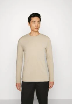 Pier One Camiseta De Manga Larga - Light Green/Beige/Dark Blue 12 Pier One Camiseta De Manga Larga - Light Green/Beige/Dark Blue -Pier One c283e46f5065451f80a10391d3305a03