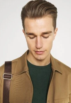 Pier One Basic Crewneck - Jersey De Punto - Mottled Dark Green -Pier One c4a75157027844b18a449c0bf30f39e5