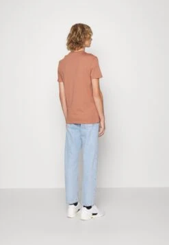 Pier One 5 Pack - Camiseta Básica - Stone/Blue/Mottled Light Grey - 11 Pier One 5 Pack - Camiseta Básica - Stone/Blue/Mottled Light Grey - -Pier One c9bae0fa22bc47bbb8680e205bc25866