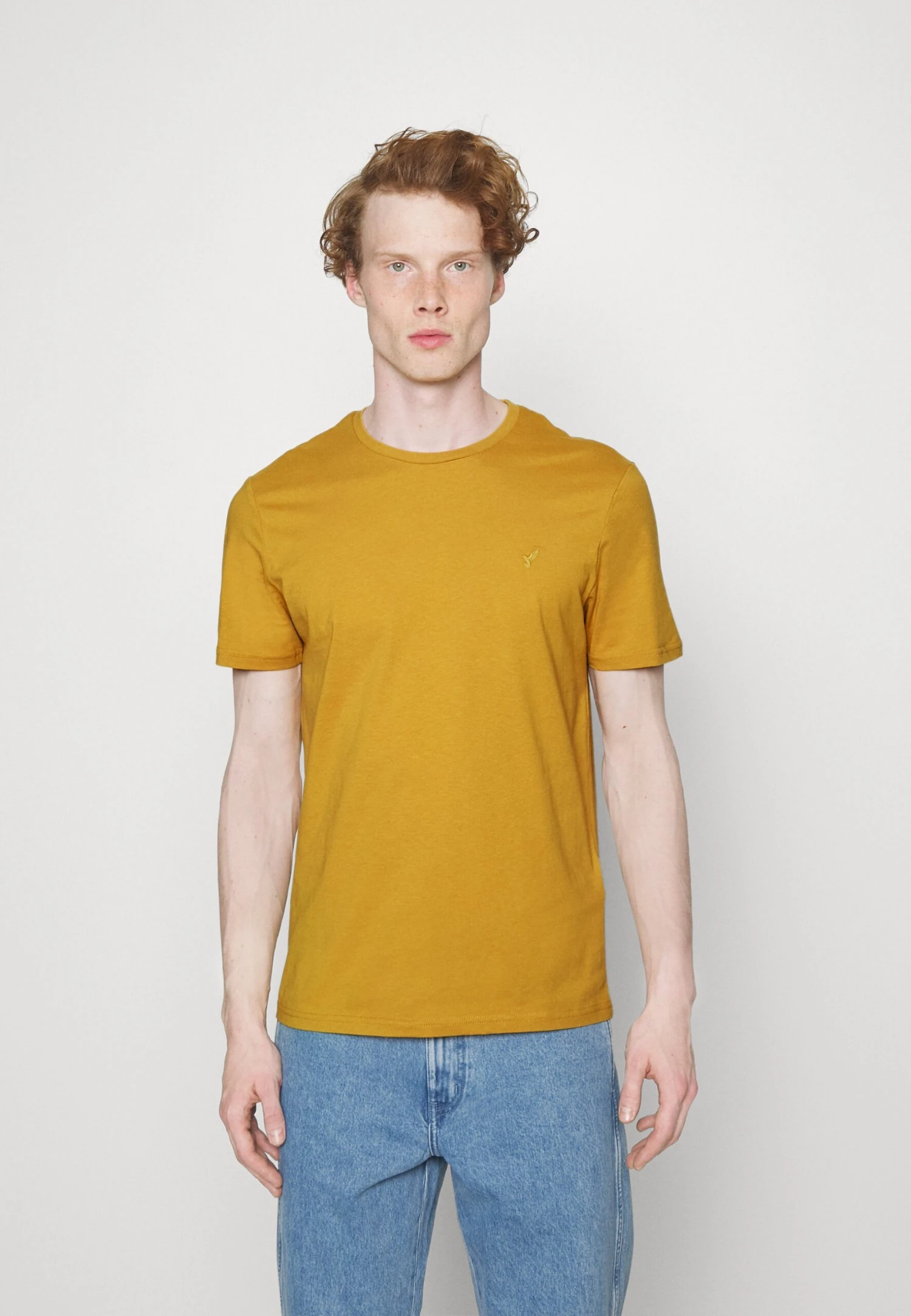 Pier One 5 Pack - Camiseta Básica - Mottled Dark Blue/Yellow/Orange 2 Pier One 5 Pack - Camiseta Básica - Mottled Dark Blue/Yellow/Orange - Imagen 2