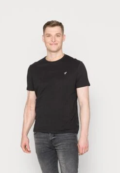 Pier One 5 Pack - Camiseta Básica - White/Green/Bordeaux/Black/Beige 12 Pier One 5 Pack - Camiseta Básica - White/Green/Bordeaux/Black/Beige -Pier One e70e7b35dc1349b8bd1c127c6838786c