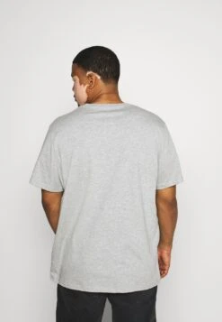 Pier One 5 Pack - Camiseta Básica - Khaki/Grey/Dark Blue -Pier One ec3697a3377045a681099b809ac45742