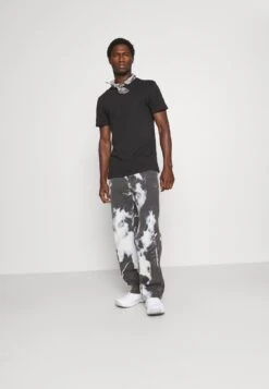 Pier One 3 Pack - Camiseta Básica - Black/Mottled Dark Grey/Bordeaux