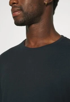 Pier One 2 Pack - Camiseta De Manga Larga - Olive/Dark Blue 11 Pier One 2 Pack - Camiseta De Manga Larga - Olive/Dark Blue -Pier One f69abb7916144e8aa0b01718277e8c4a