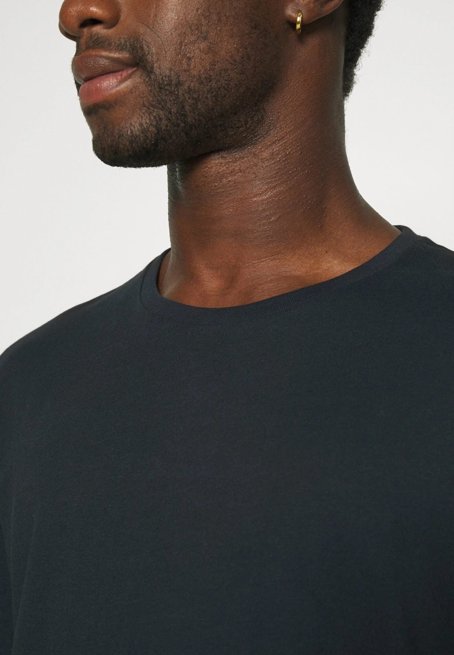 Pier One 2 Pack - Camiseta De Manga Larga - Olive/Dark Blue 6 Pier One 2 Pack - Camiseta De Manga Larga - Olive/Dark Blue - Imagen 6