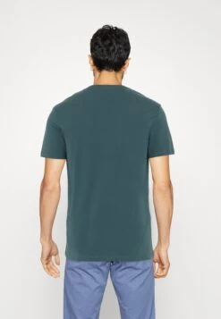 Pier One 5 Pack - Camiseta Básica - White/Off-White/Lilac 11 Pier One 5 Pack - Camiseta Básica - White/Off-White/Lilac -Pier One fb9e5f19fa1d4182b7db953af443e00b