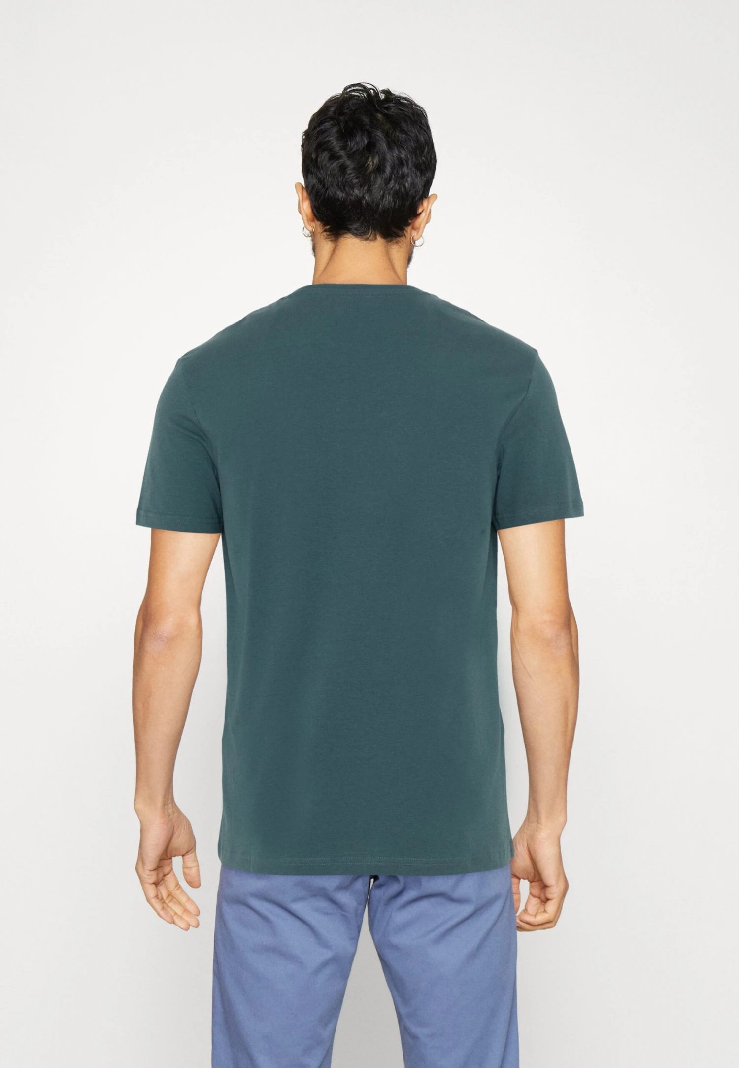 Pier One 5 Pack - Camiseta Básica - White/Off-White/Lilac 3 Pier One 5 Pack - Camiseta Básica - White/Off-White/Lilac - Imagen 3